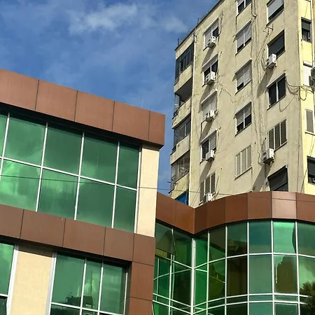 Lägenhet Loft Living Tirana